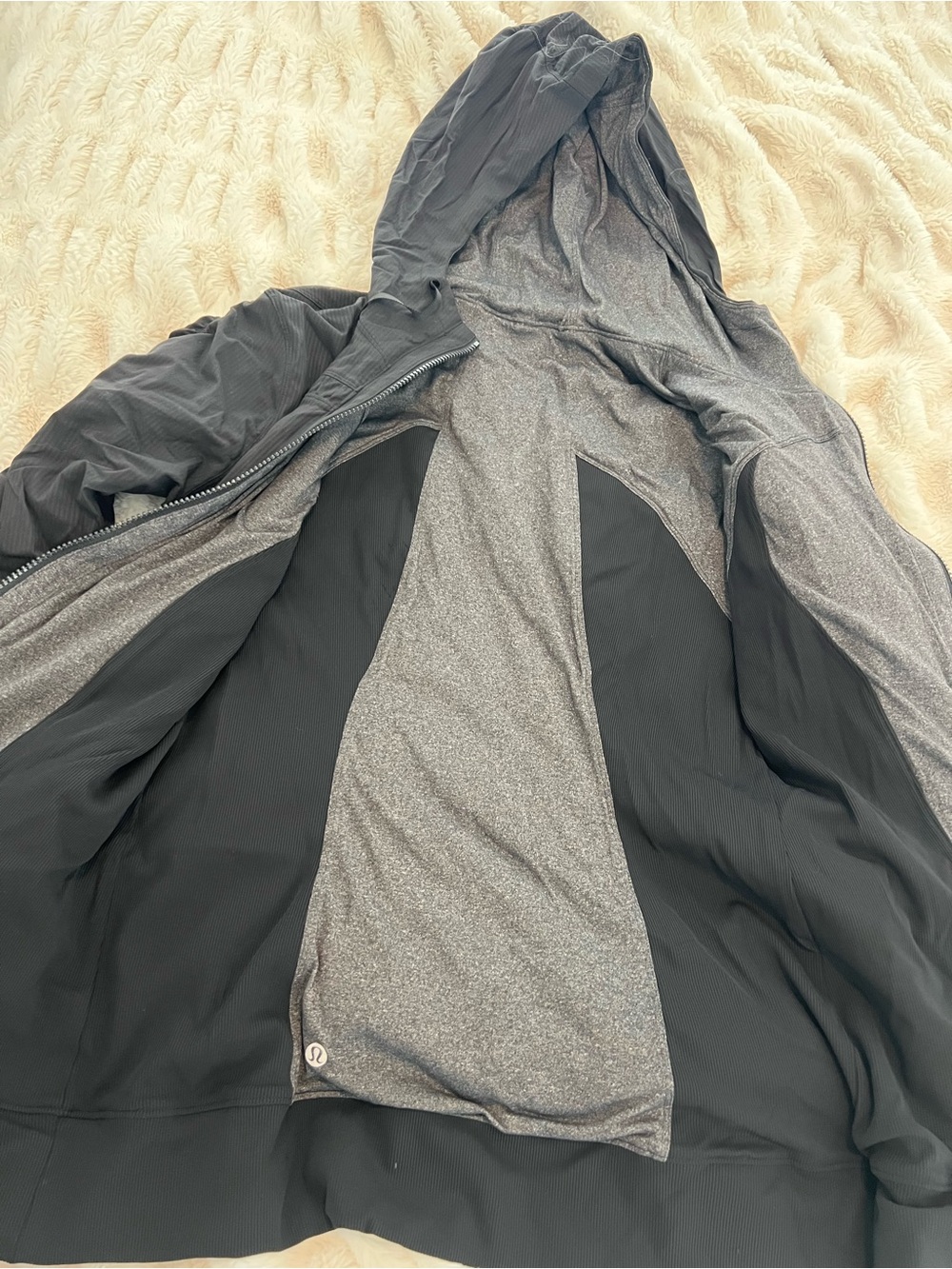 lululemon athletica Black Hooded Utility Jacket - Picture 2 of 3